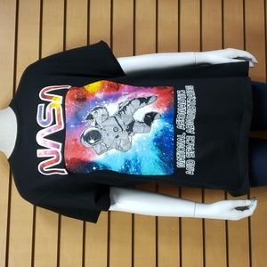 Akademiks NASA Astronaut Colorful Short Sleeve T-shirt Size Large